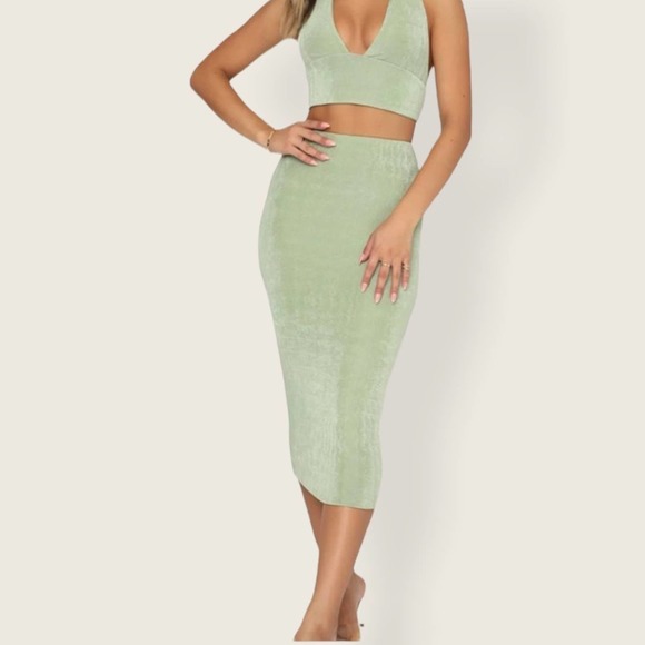 White Fox Boutique Dresses & Skirts - White Fox Boutique Come on Over On the Spot Midi Skirt Sage Green Medium Women’s